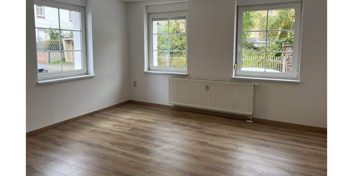 Gemütliche 2-Zimmerwohnung mit separater Küche und modernem Bodenbelag! 2 zimmer