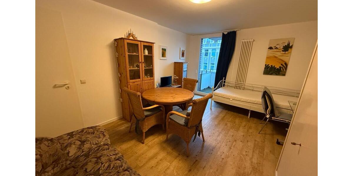 Helles Zimmer 23 m² zur Zwischenmiete (Jan–Jun 2026) 2 zimmer