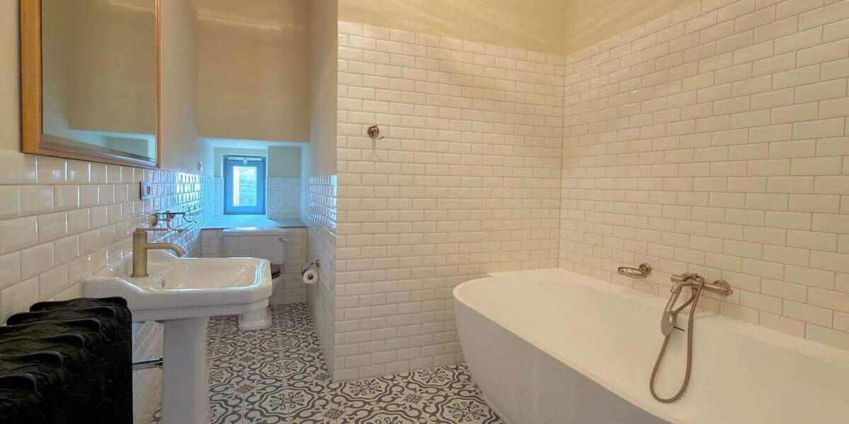 Zimmer Görlitz Innenstadt - 4 Zimmer, 115 m&sup2;, 1.150&euro; | Angebot:25918830