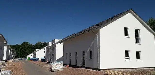 Etagenwohnung Mittweida - 4 Zimmer, 120 m&sup2;, 1.450&euro; | Angebot:20050202