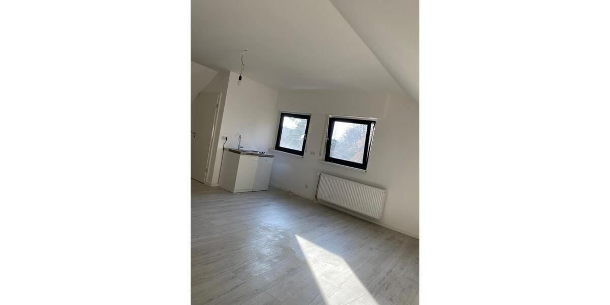 Dachgeschoßwohnung Köln Kalk - 1 Zimmer, 28 m&sup2;, 700&euro; | Angebot:26070924