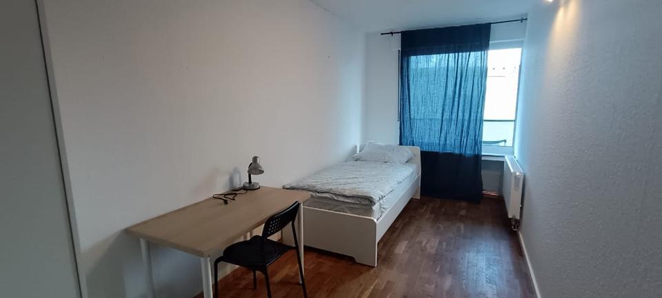 WG Zimmer in 9 er WG