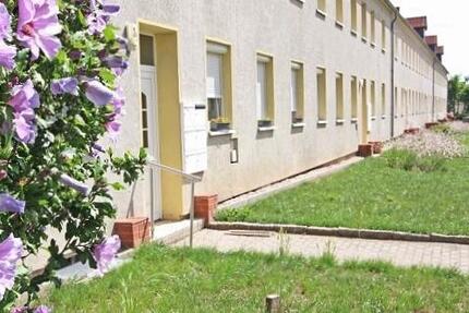 2-Raum-Wohnung im Erdgeschoss mit großer Küche zimmer