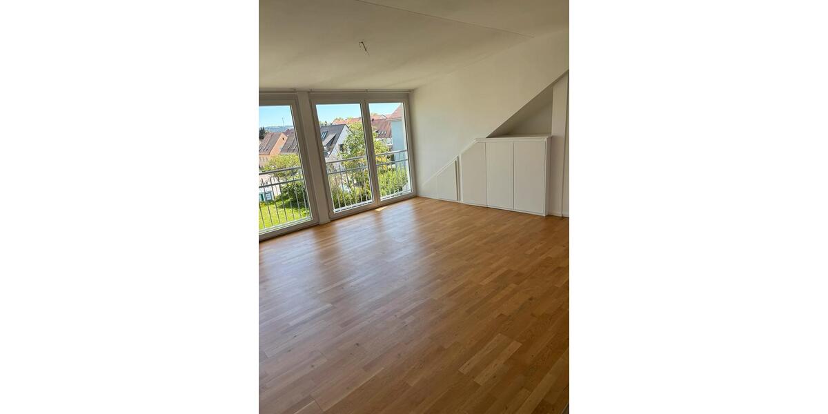 Dachgeschoßwohnung Dinkelsbühl - 3 Zimmer, 75 m&sup2;, 900&euro; | Angebot:26413651