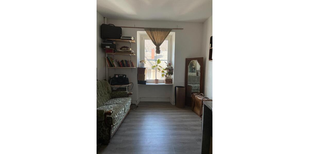 Etagenwohnung Trier - 4 Zimmer, 90 m&sup2;, 1.350&euro; | Angebot:26593275