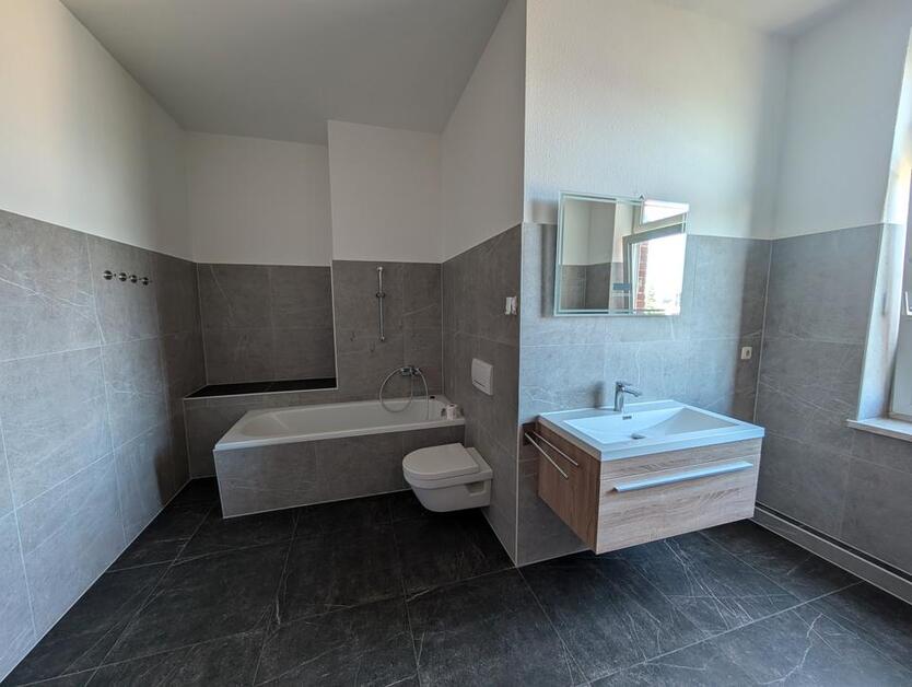 Stilvolle 3-Zimmer-AltbauWohnung mit Einbauküche und modernem Komfort