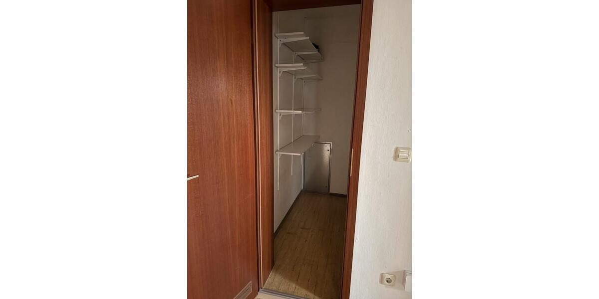 2 Zimmer Wohnung Heilsbronn Keller Balkon Bahnhof nähe 2 zimmer
