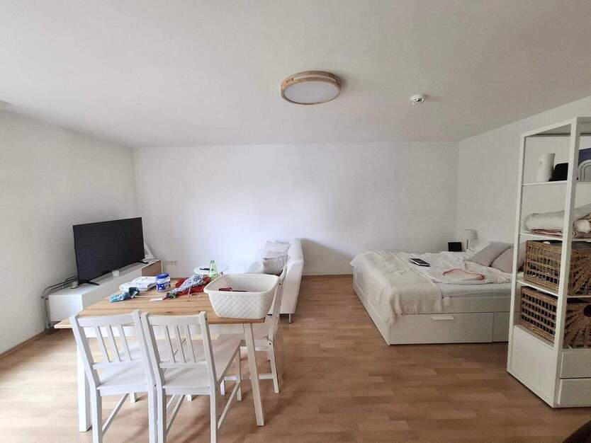 Nähe FH u. Wöhrder Wiese ! Hübsche 1-ZW, 38 m², Balkon, sep. EBK, 2.OG mit Aufzug 1 zimmer