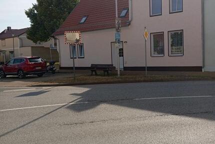 Haus Allstedt - 6 Zimmer, 120 m&sup2;, 600&euro; | Angebot:26084487