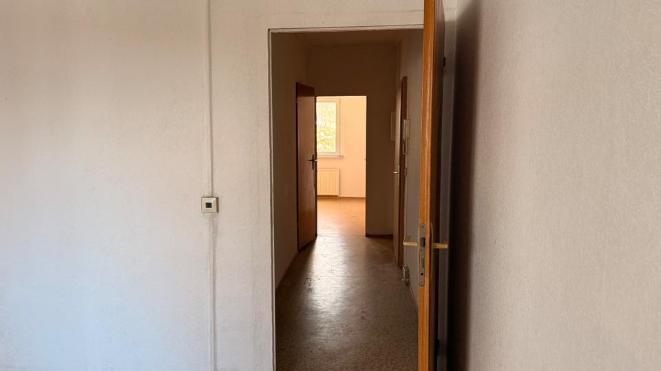 Biete eine 2 Raumwohnung im Erdgeschoss 2 zimmer