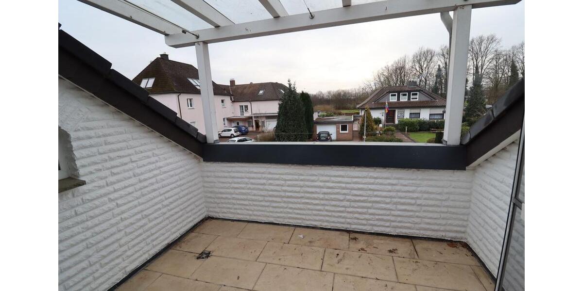 Dachgeschoßwohnung Bad Rothenfelde - 3 Zimmer, 87 m&sup2;, 762&euro; | Angebot:23765635