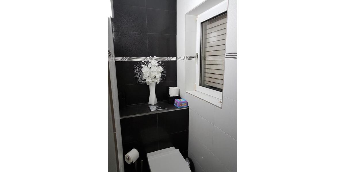 Einfamilienhaus Bad Endbach - 6 Zimmer, 230 m&sup2;, 1.300&euro; | Angebot:26604947