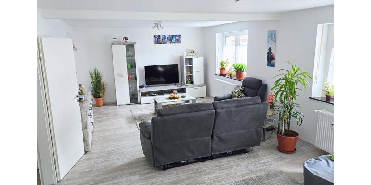 Etagenwohnung Schieder-Schwalenberg Schwalenberg - 4 Zimmer, 100 m&sup2;, 700&euro; | Angebot:26476398