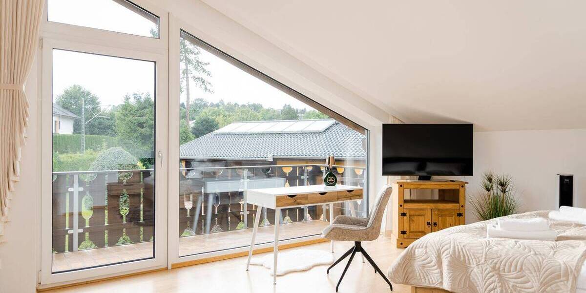 Etagenwohnung Murnau am Staffelsee Murnau - 3 Zimmer, 171 m&sup2;, 2.500&euro; | Angebot:22207247