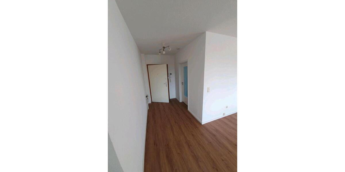 Etagenwohnung Sarstedt - 3 Zimmer, 92 m&sup2;, 920&euro; | Angebot:26702915