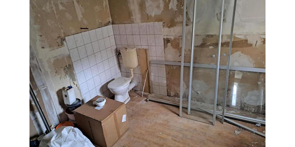 Etagenwohnung Ballenstedt - 2 Zimmer, 60 m&sup2;, 250&euro; | Angebot:24307081