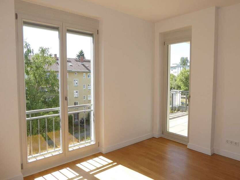 Wohnung zum Mieten in Berlin 2.745 € 124.41 m²