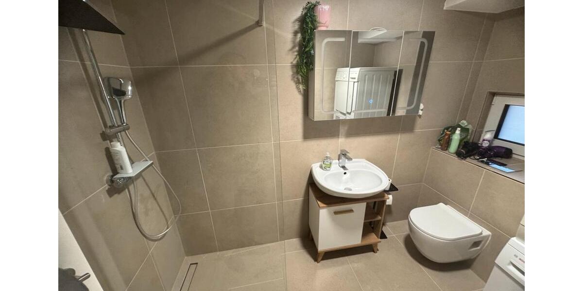 Wohnen auf Zeit Nürnberg Langwasser - 4 Zimmer, 10 m&sup2;, 500&euro; | Angebot:26028631