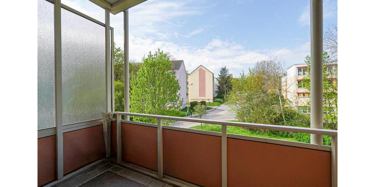 Renovierte 3-Zimmer-Wohnung mit Balkon – sofort bezugsfrei! 3 zimmer