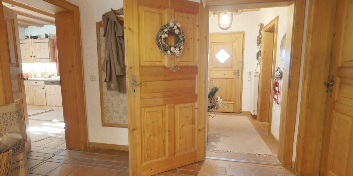 Charmantes Einfamilienhaus im Axdorferfeld in Traunstein zu vermieten! Frei ab 01.02. bzw. 01.03.2026 6 zimmer