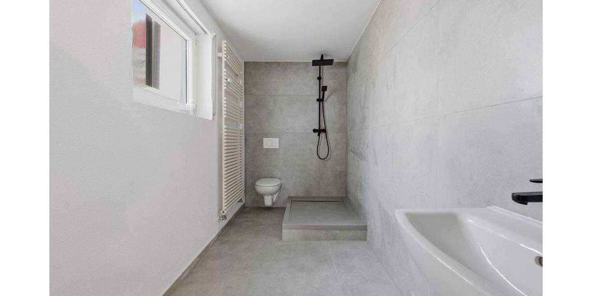 Wohnen zum Wohlfühlen - frisch sanierte 3-Zimmer-Wohnung mit Balkon & Gartenanteil 3 zimmer