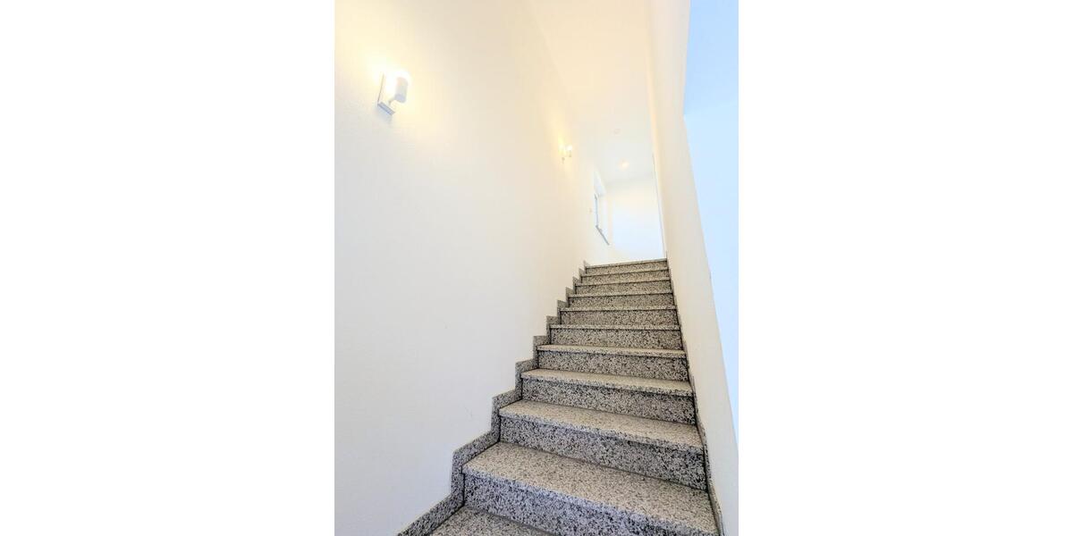 Etagenwohnung Pfarrkirchen - 3 Zimmer, 110 m&sup2;, 880&euro; | Angebot:24876208