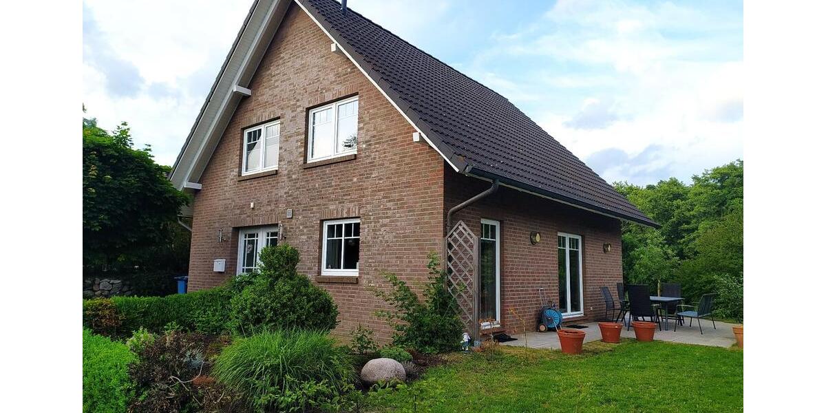 Einfamilienhaus Trittau - 4 Zimmer, 121 m&sup2;, 1.900&euro; | Angebot:26242009