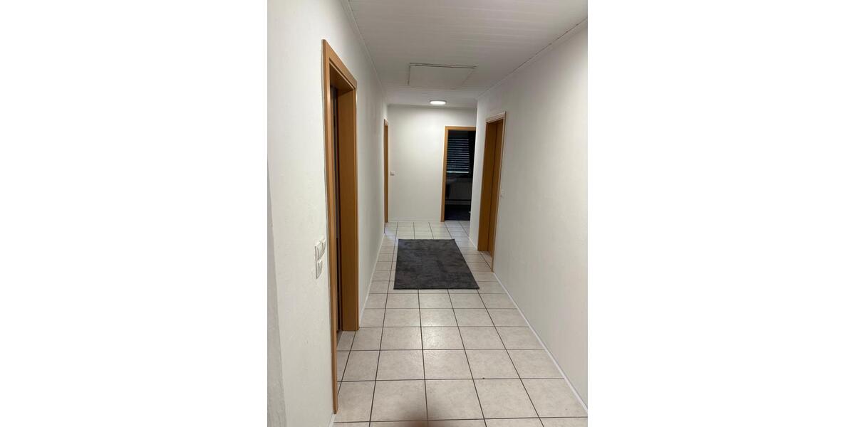 Etagenwohnung Friesoythe - 3 Zimmer, 100 m&sup2;, 500&euro; | Angebot:26645746