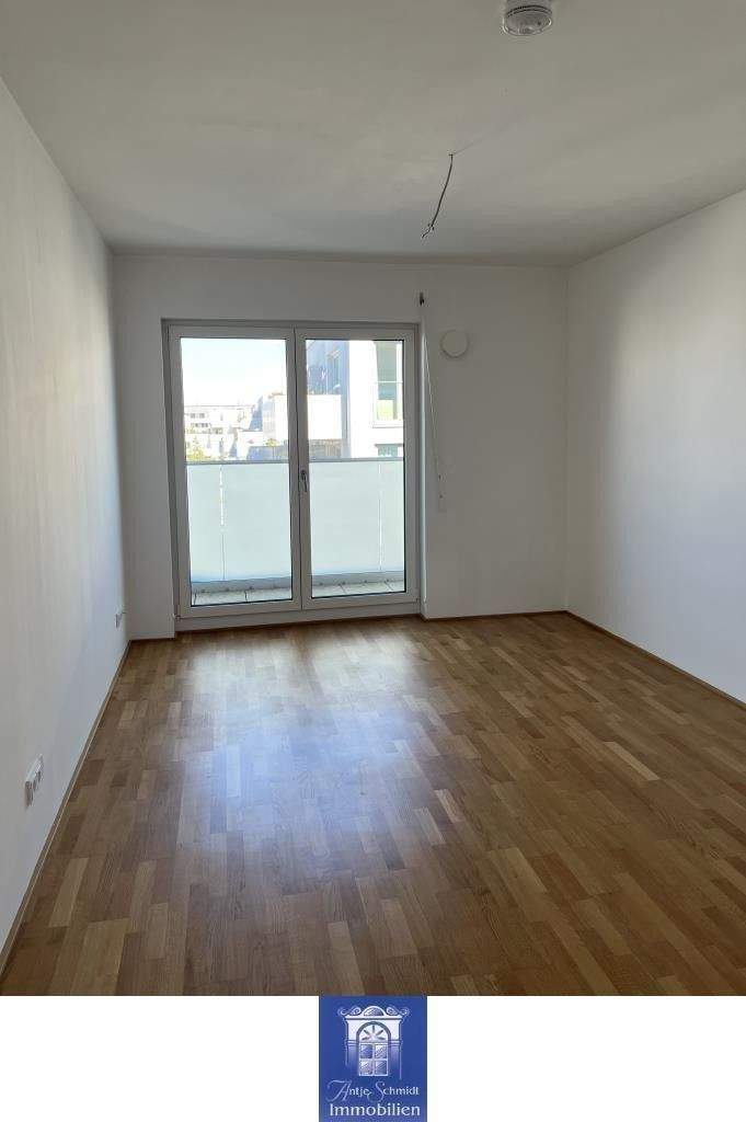 Ihr neuer Lieblingsplatz! Großer Balkon, zwei Bäder, Sauna, EBK, Fußbodenheizung! 4 zimmer