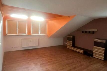 Teublitz, Großzügige 2,5 Zimmer DG Wohnung 2 zimmer