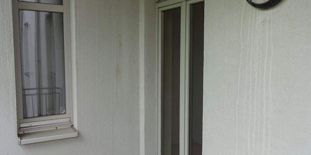 auch WG geeignet !!! Toll sanierte Wohnung, zentrumsnah, Balkon, Parkett, Vorratsraum 2 zimmer