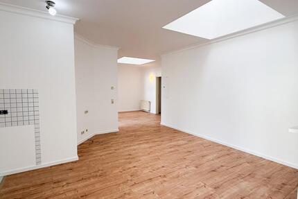Zur Miete: Helle 3,5-Zimmer-Wohnung mit großzügigem Balkon in Freiburg-Hochdorf