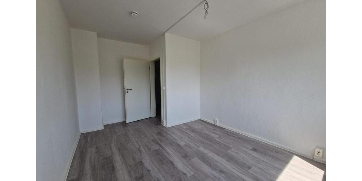 Erdgeschoßwohnung Torgau - 4 Zimmer, 86 m&sup2;, 472&euro; | Angebot:24984479