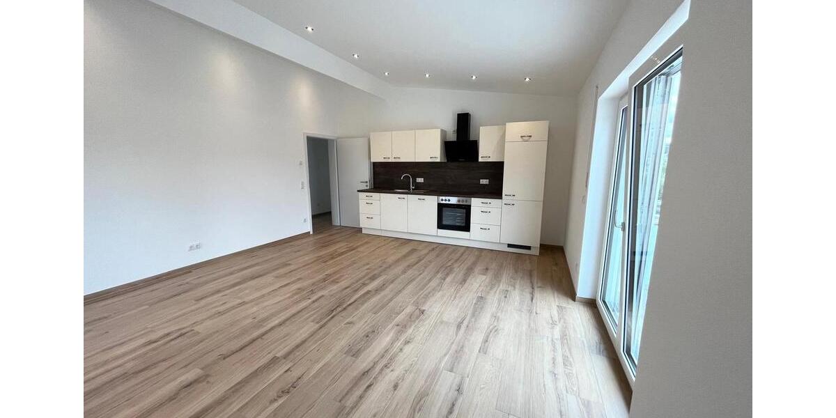 Dachgeschoßwohnung Langenneufnach - 4 Zimmer, 82 m&sup2;, 1.350&euro; | Angebot:26591696