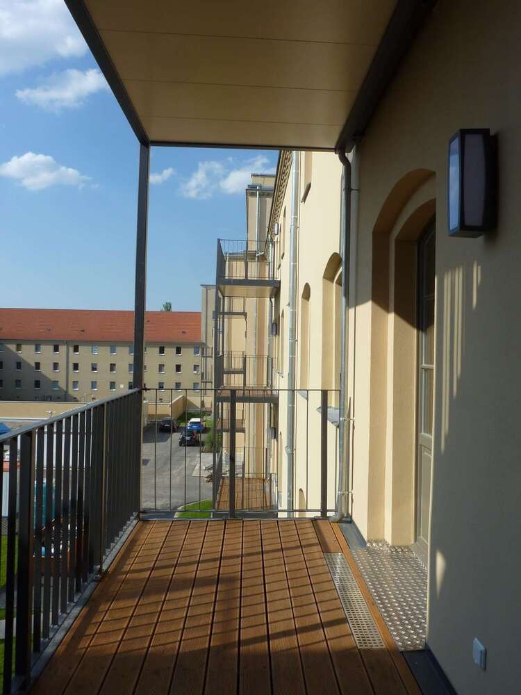 Wohnung zum Mieten in Halle 997,02 € 97.47 m²
