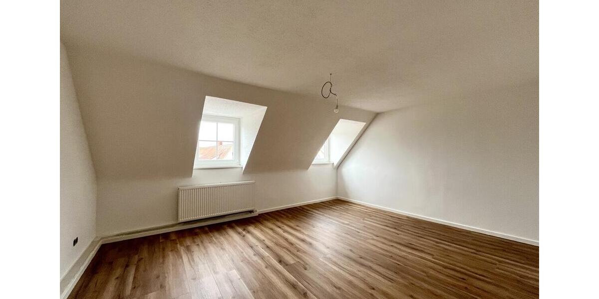 Etagenwohnung Bayreuth City - 3 Zimmer, 86 m&sup2;, 1.000&euro; | Angebot:26662109