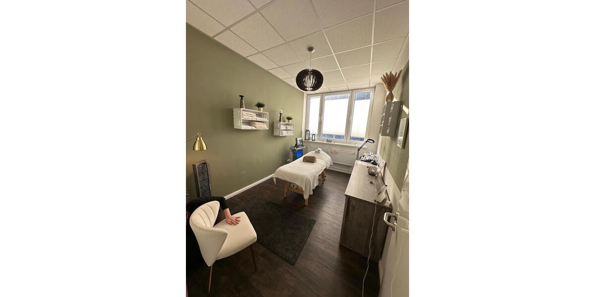 Gewerbeobjekt Neumünster - 2.699&euro; | Angebot:25794058