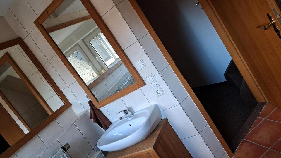 Dachgeschoßwohnung Frohburg - 1 Zimmer, 72 m&sup2;, 700&euro; | Angebot:25941737