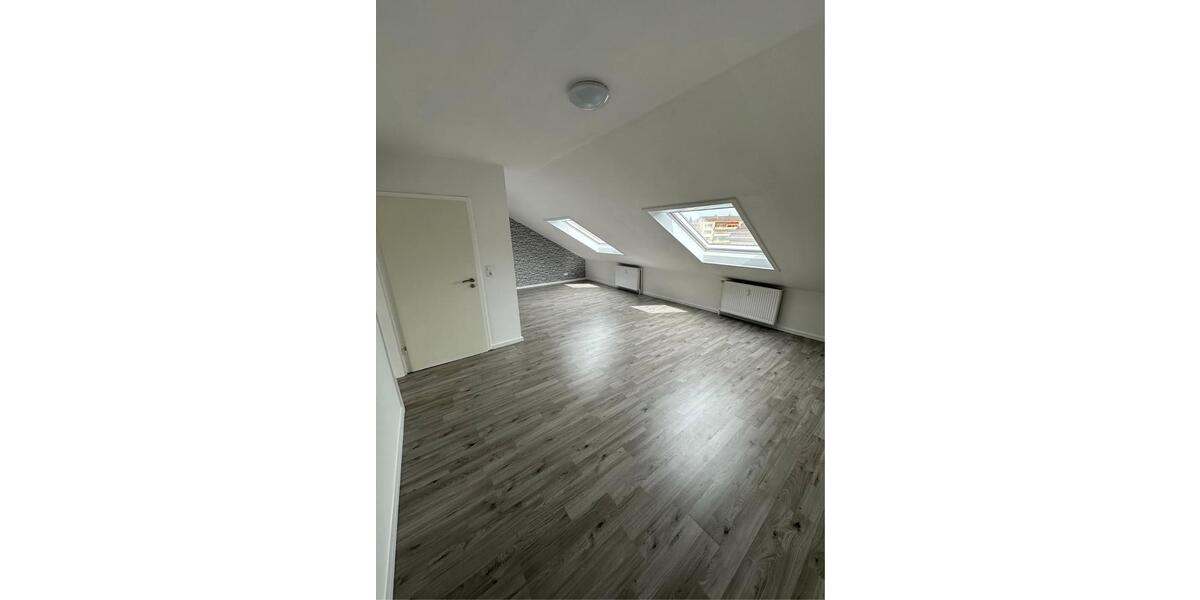 Dachgeschoßwohnung Rastatt - 2 Zimmer, 53 m&sup2;, 850&euro; | Angebot:26248969