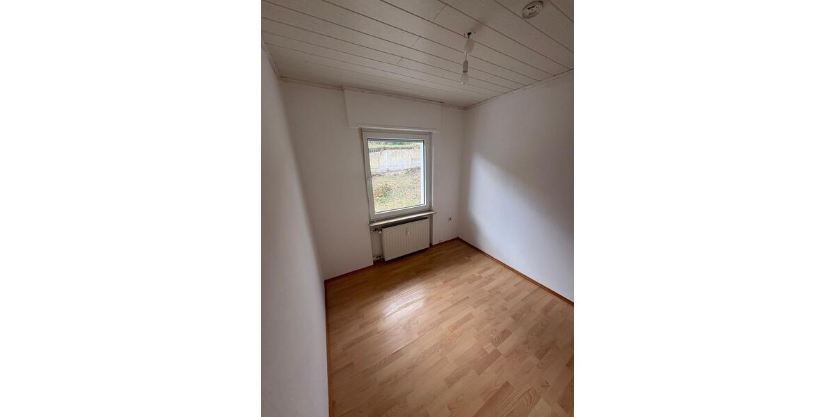 Etagenwohnung Lemberg - 3 Zimmer, 81 m&sup2;, 640&euro; | Angebot:25944478