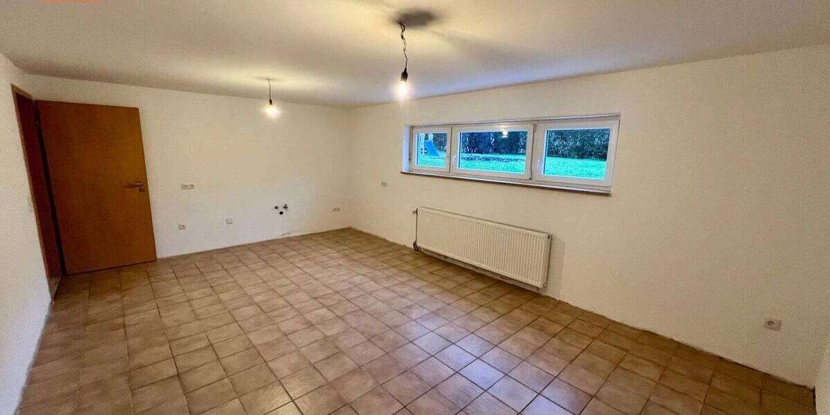 Etagenwohnung Gundelsheim - 4 Zimmer, 126 m&sup2;, 750&euro; | Angebot:26217597