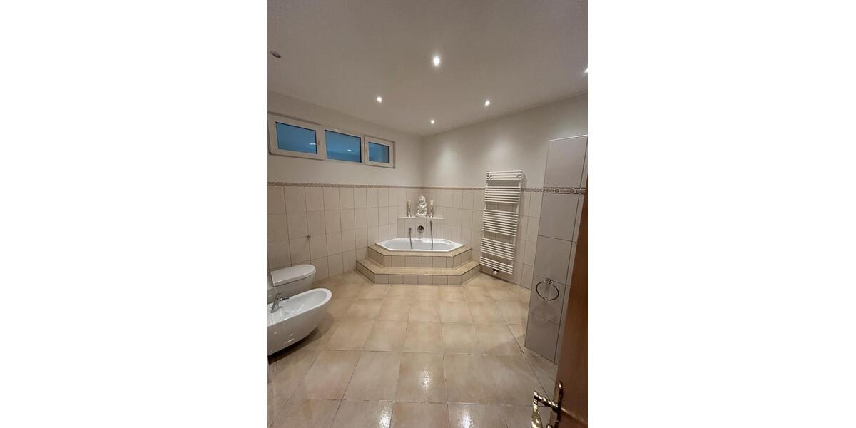 Erdgeschoßwohnung Speyer - 5 Zimmer, 140 m&sup2;, 1.700&euro; | Angebot:26041414