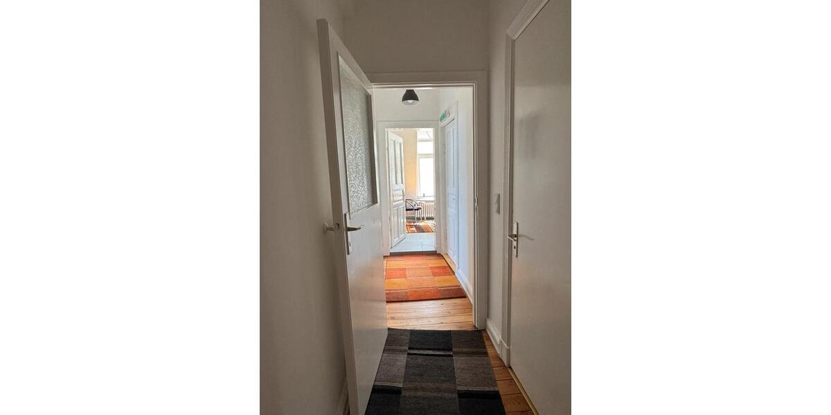 Wohnen auf Zeit Kiel - 20 Zimmer, 100 m&sup2;, 550&euro; | Angebot:26640712