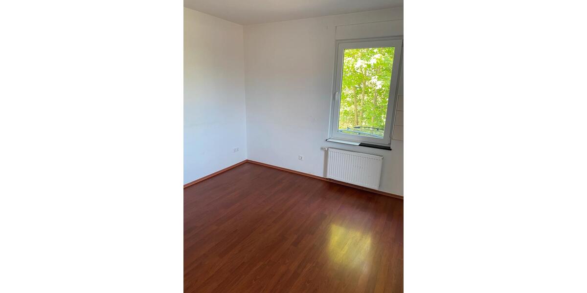 Erdgeschoßwohnung Lage - 2 Zimmer, 60 m&sup2;, 700&euro; | Angebot:26691966