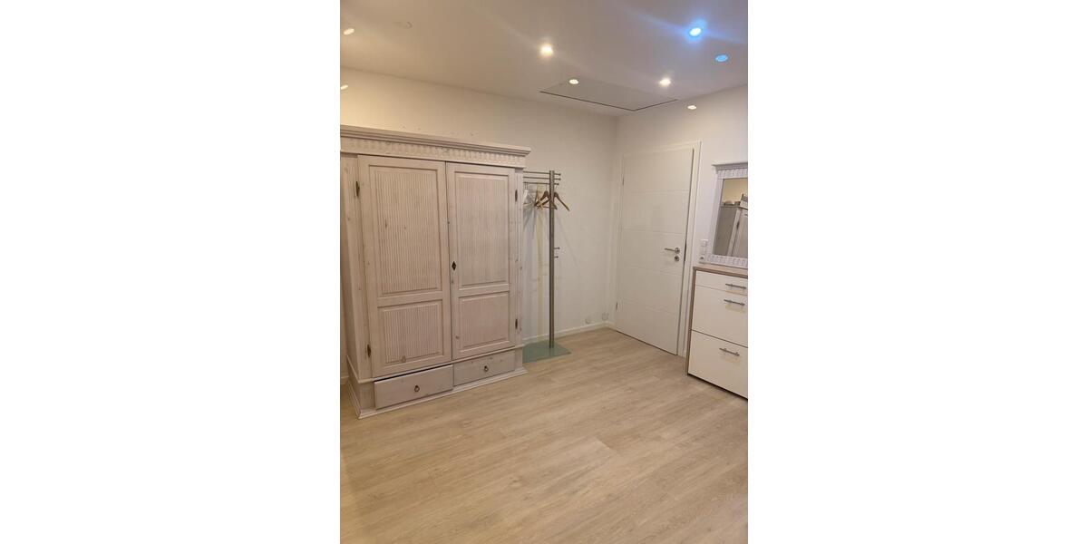 1 WG Zimmer mit eigenem Bad 1 zimmer