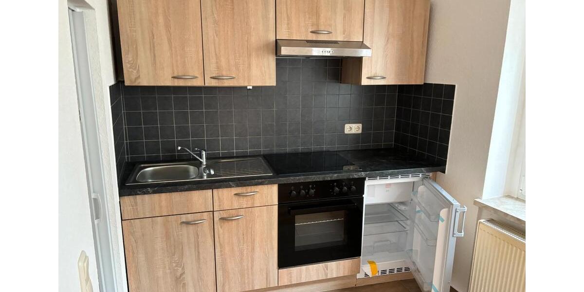 Etagenwohnung Eisenberg - 1 Zimmer, 30 m&sup2;, 250&euro; | Angebot:25999086