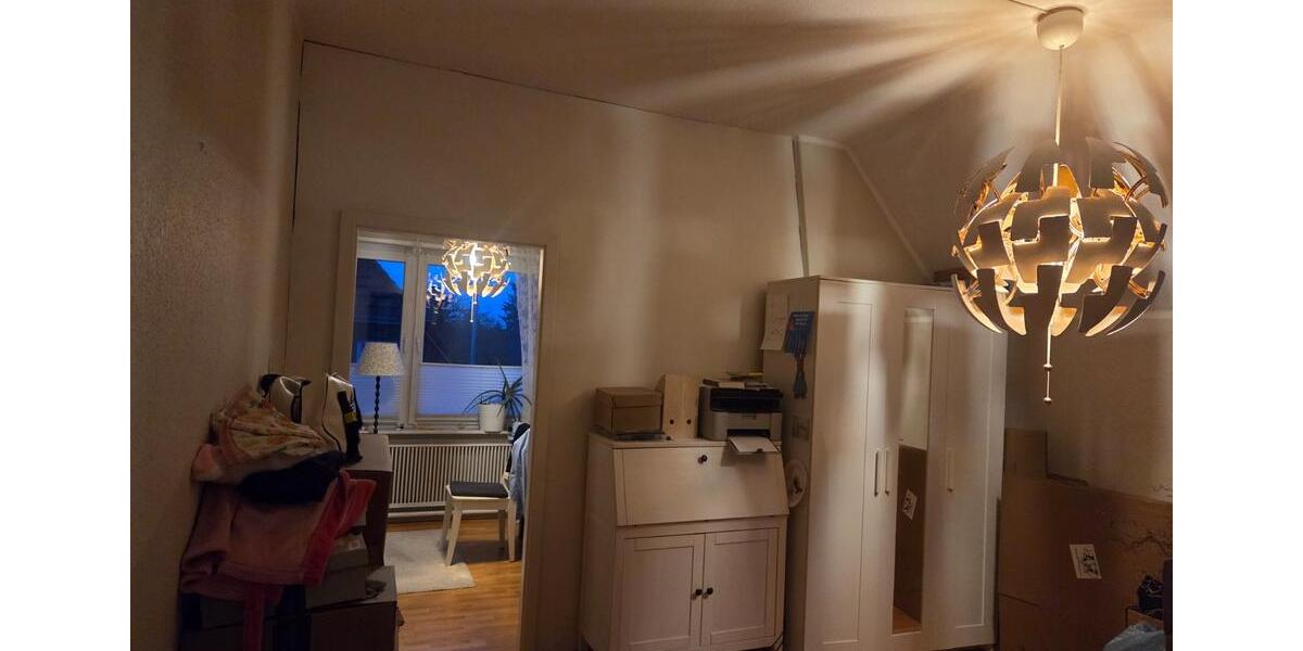 Dachgeschoßwohnung Oldenburg Ziegelhof - 4 Zimmer, 86 m&sup2;, 700&euro; | Angebot:25122116