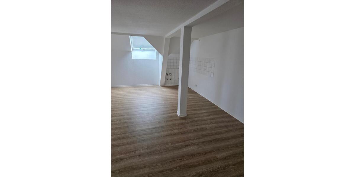 Dachgeschoßwohnung Triptis - 2.5 Zimmer, 422&euro; | Angebot:21660722