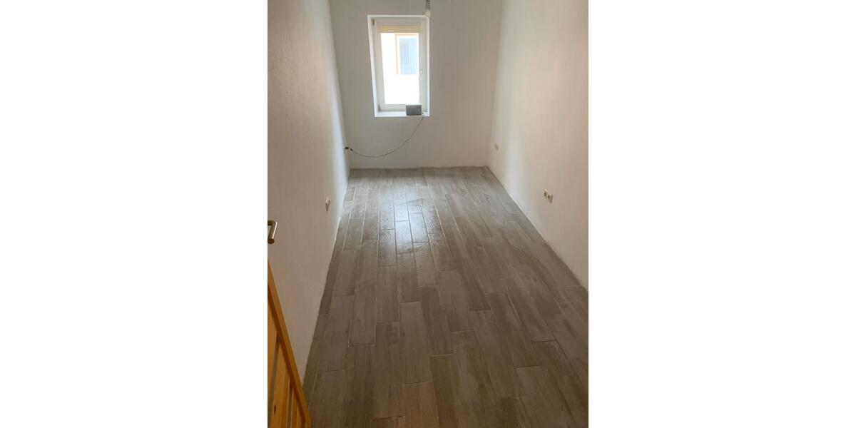 Erdgeschoßwohnung Kahla - 2 Zimmer, 40 m&sup2;, 400&euro; | Angebot:24955956