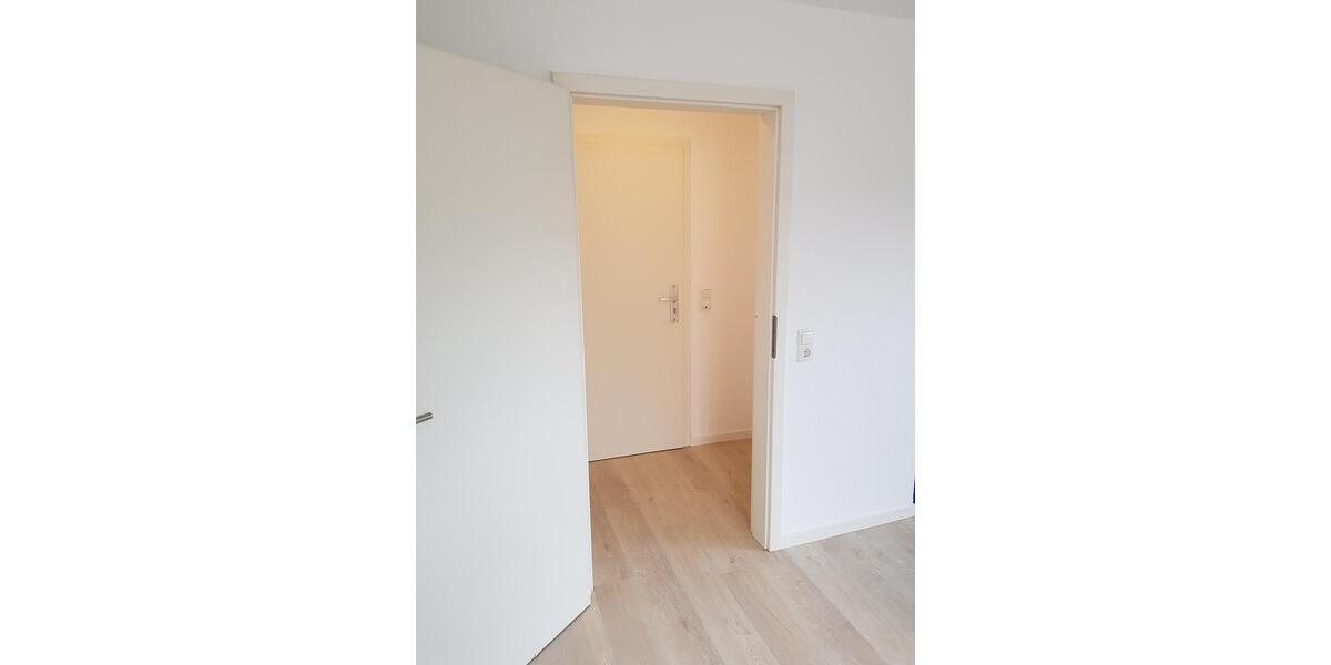 Dachgeschoßwohnung Nackenheim - 2 Zimmer, 30 m&sup2;, 590&euro; | Angebot:25784267